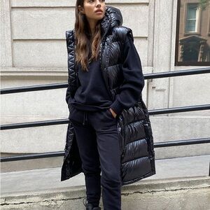 Looking for the Aritzia Super Puff Long Vest Size M. Any color is fine